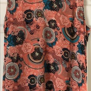 Women’s sleeveless XL top